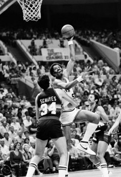 Artis Gilmore