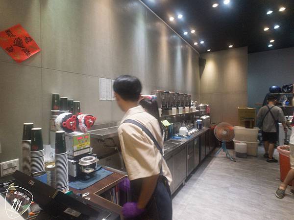 IMG_1929.jpg IMG_1929.jpg