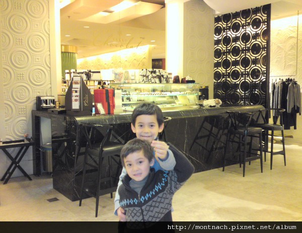 Vakko店裡的咖啡吧.JPG Vakko店裡的咖啡吧.JPG