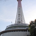 橫濱的海洋塔～塔高106m～作為燈塔使用～塔頂可付費參觀(700 Yen)