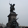 艾曼紐二世銅像