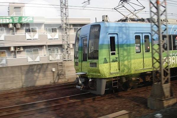 namba parks彩繪列車