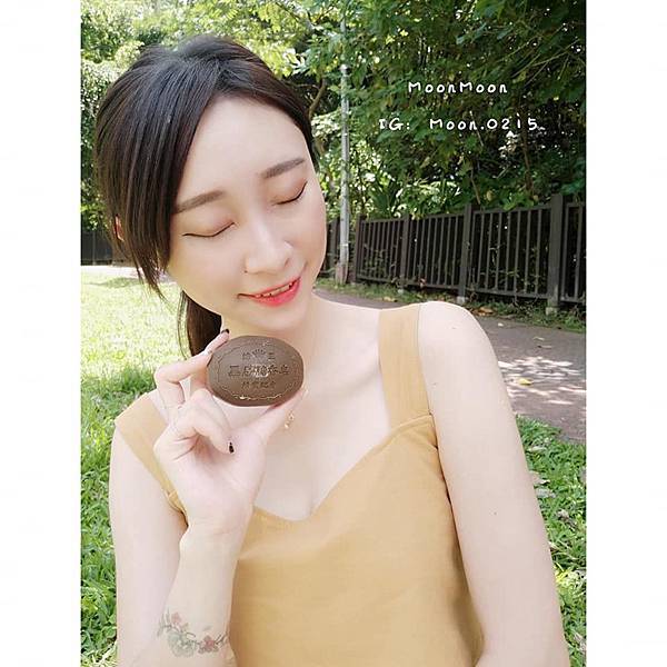 蜂王黑砂糖香皂6.jpg 蜂王黑砂糖香皂6.jpg