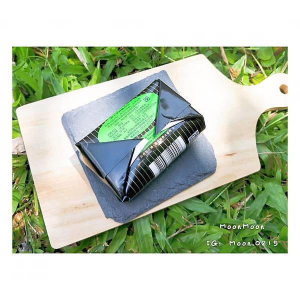 蜂王黑砂糖香皂12.jpg 蜂王黑砂糖香皂12.jpg