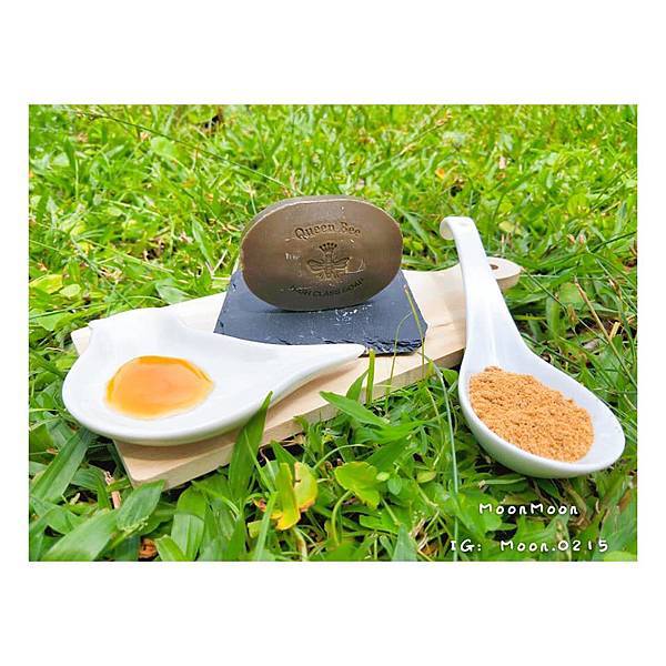 蜂王黑砂糖香皂13.jpg 蜂王黑砂糖香皂13.jpg