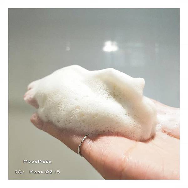 蜂王黑砂糖香皂24.jpg 蜂王黑砂糖香皂24.jpg