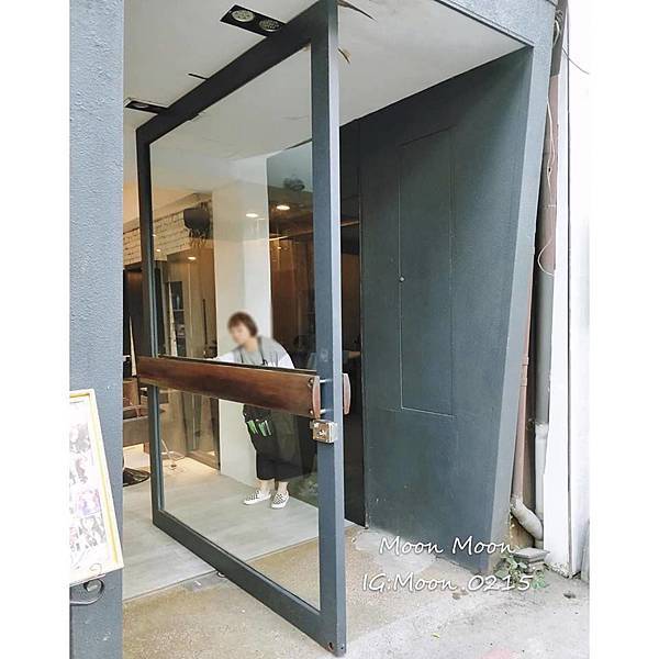 FIN HAIR46.jpg FIN HAIR46.jpg