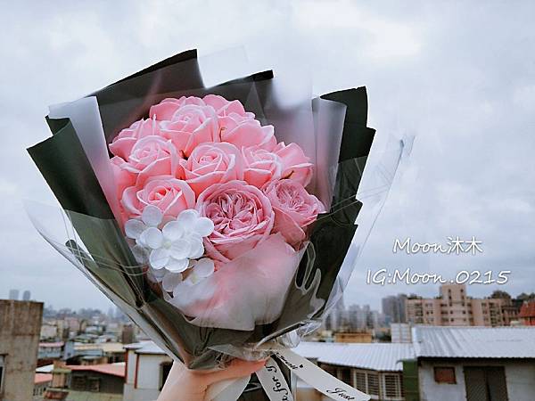 愛禮物 推薦 評價 畢業禮物推薦 娃娃花束 乾燥花束 大學高中研究所 2019禮物清單 創意禮_36.jpg 愛禮物 推薦 評價 畢業禮物推薦 娃娃花束 乾燥花束 大學高中研究所 2019禮物清單 創意禮_36.jpg