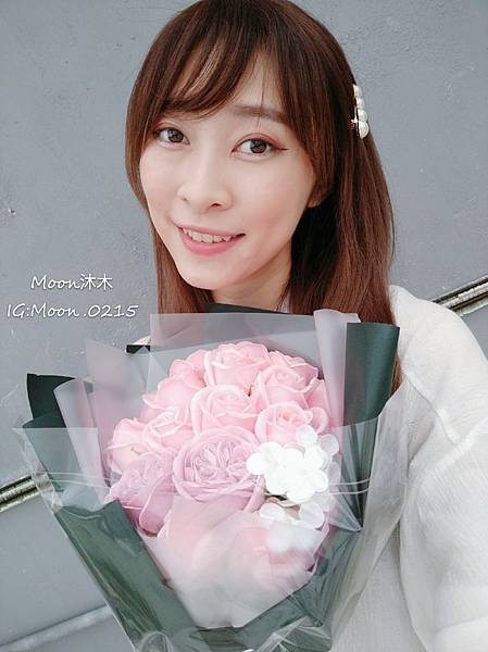 愛禮物 推薦 評價 畢業禮物推薦 娃娃花束 乾燥花束 大學高中研究所 2019禮物清單 創意禮_41.jpg 愛禮物 推薦 評價 畢業禮物推薦 娃娃花束 乾燥花束 大學高中研究所 2019禮物清單 創意禮_41.jpg