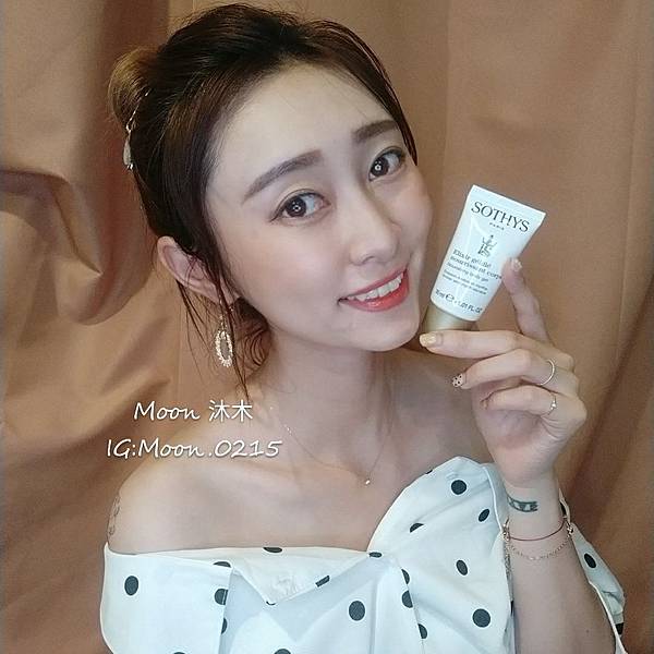 Butybox 06月份 美妝盒 露姬婷洗面乳 防曬噴霧 媞爾妮卸妝水 蘇緹滋養凝膠 莫斯奇諾香水_190_1.jpg Butybox 06月份 美妝盒 露姬婷洗面乳 防曬噴霧 媞爾妮卸妝水 蘇緹滋養凝膠 莫斯奇諾香水_190_1.jpg