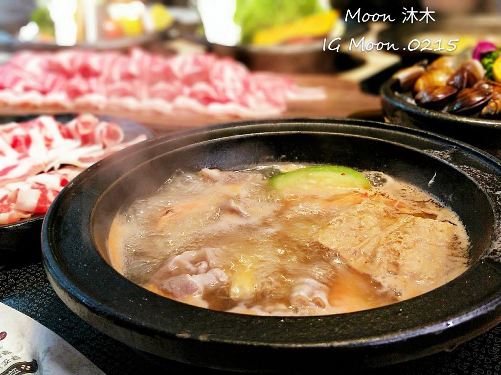 嗑肉石鍋 好吃 評價 菜單 台中豐原 安格斯牛 菲力牛 無毒蝦 霸王牛 龍蝦 和牛 平價火鍋推_19.jpg 嗑肉石鍋 好吃 評價 菜單 台中豐原 安格斯牛 菲力牛 無毒蝦 霸王牛 龍蝦 和牛 平價火鍋推_19.jpg