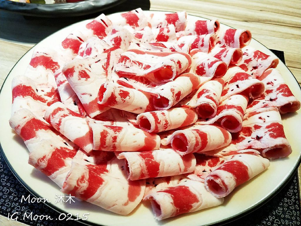 嗑肉石鍋 好吃 評價 菜單 台中豐原 安格斯牛 菲力牛 無毒蝦 霸王牛 龍蝦 和牛 平價火鍋推_29.jpg 嗑肉石鍋 好吃 評價 菜單 台中豐原 安格斯牛 菲力牛 無毒蝦 霸王牛 龍蝦 和牛 平價火鍋推_29.jpg