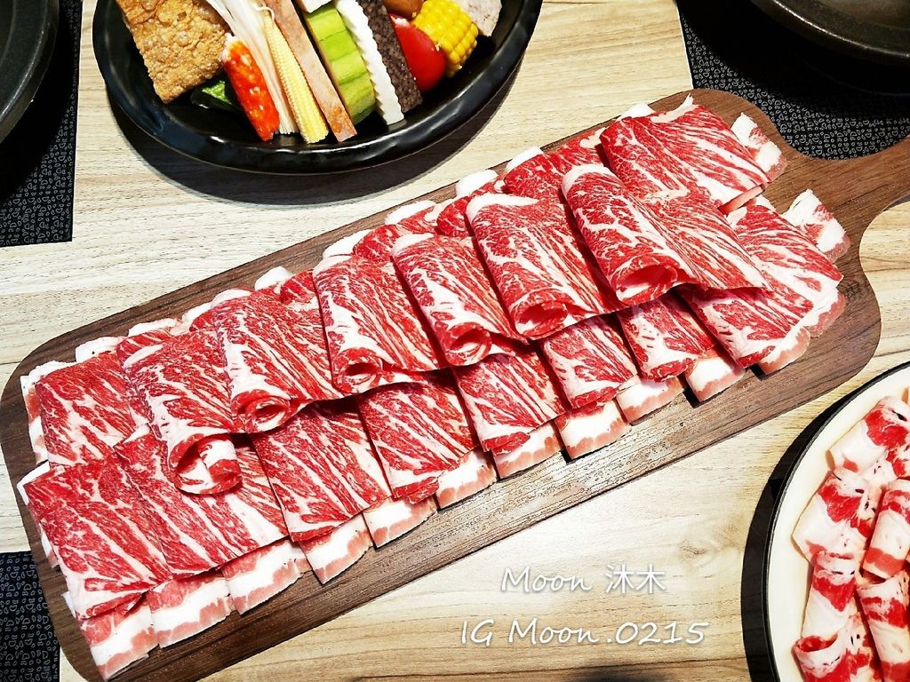 嗑肉石鍋 好吃 評價 菜單 台中豐原 安格斯牛 菲力牛 無毒蝦 霸王牛 龍蝦 和牛 平價火鍋推_33.jpg 嗑肉石鍋 好吃 評價 菜單 台中豐原 安格斯牛 菲力牛 無毒蝦 霸王牛 龍蝦 和牛 平價火鍋推_33.jpg