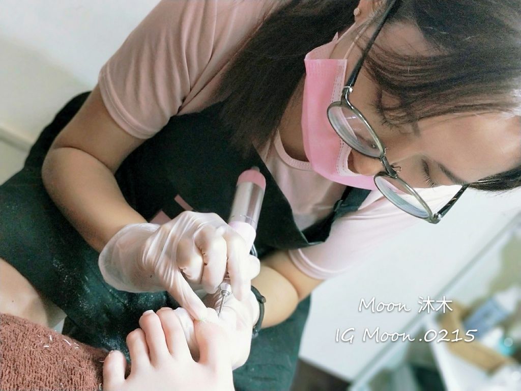 2020 2019 腳指甲 美甲款式推薦 紅色美甲 玫瑰金美甲 渲染貝殼 芙韻美甲 西門町美甲店_190831_2.jpg 2020 2019 腳指甲 美甲款式推薦 紅色美甲 玫瑰金美甲 渲染貝殼 芙韻美甲 西門町美甲店_190831_2.jpg