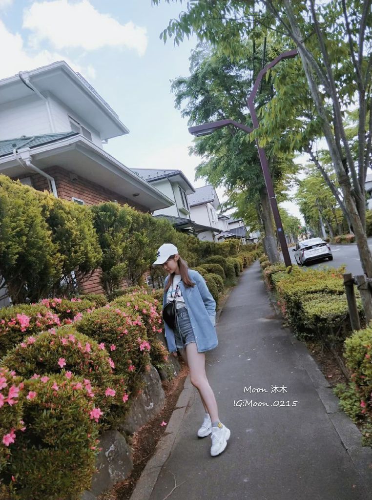 APPLIE 包包評價 推薦款式 Bobby 鎖鏈斜背腰包 浪跡天涯旅行袋 放置行李箱上 防水包包_190929_3.jpg APPLIE 包包評價 推薦款式 Bobby 鎖鏈斜背腰包 浪跡天涯旅行袋 放置行李箱上 防水包包_190929_3.jpg