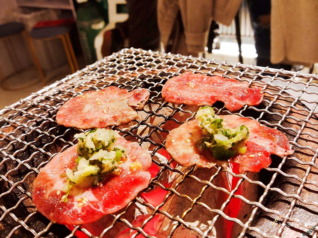 發肉燒肉 台北燒肉烤肉推薦 台北餐酒館 半夜宵夜烤肉 干貝漢堡 和牛烤肉 精緻單點燒肉_25.jpg