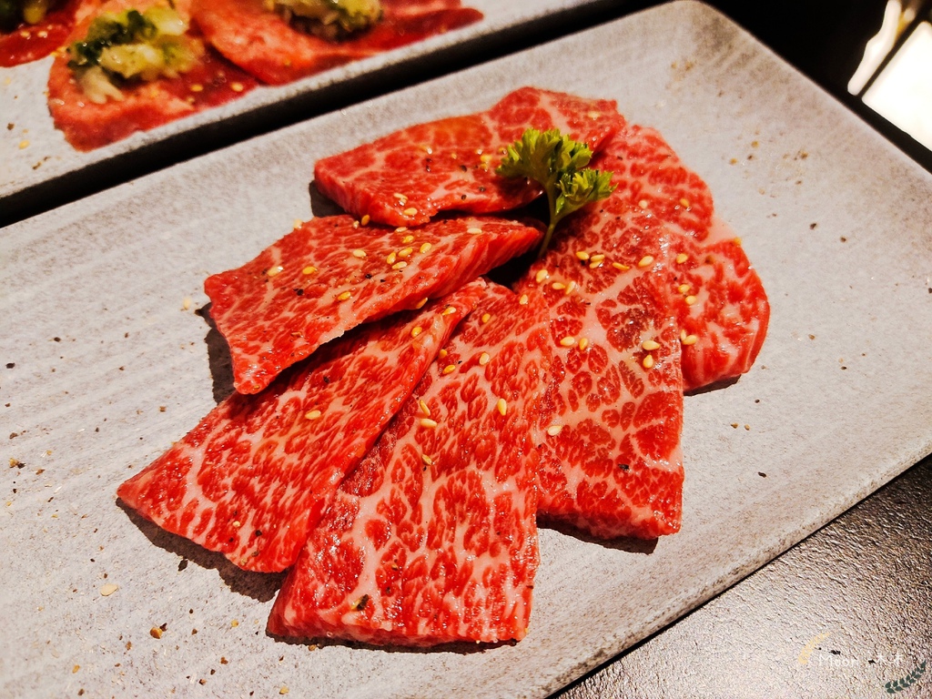 發肉燒肉 台北燒肉烤肉推薦 台北餐酒館 半夜宵夜烤肉 干貝漢堡 和牛烤肉 精緻單點燒肉_30.jpg