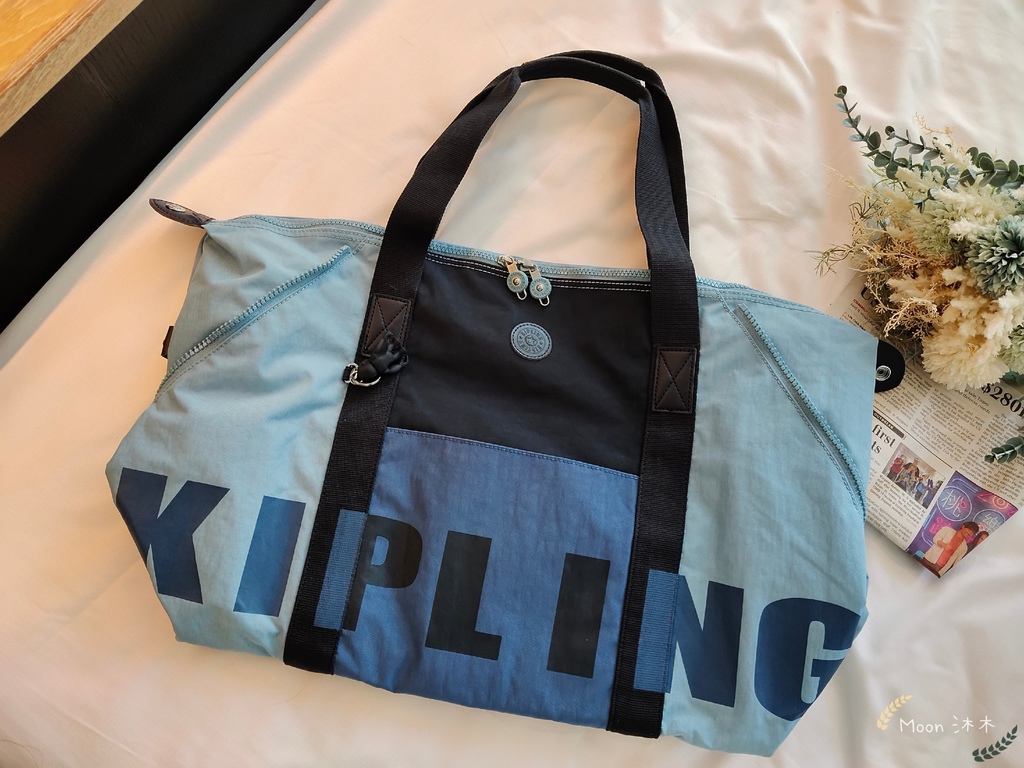 KIPLING包包評價 天空藍手提側背包-ART M 旅行包包 媽媽包 大容量包_201220_36.jpg