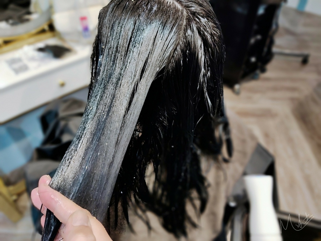 2021髮色秋 Azone髮廊 寶貝店 板橋染髮推薦 板橋燙髮推薦 板橋剪髮推薦 板橋府中染髮推薦_2_28.jpg 2021髮色秋 Azone髮廊 寶貝店 板橋染髮推薦 板橋燙髮推薦 板橋剪髮推薦 板橋府中染髮推薦_2_28.jpg