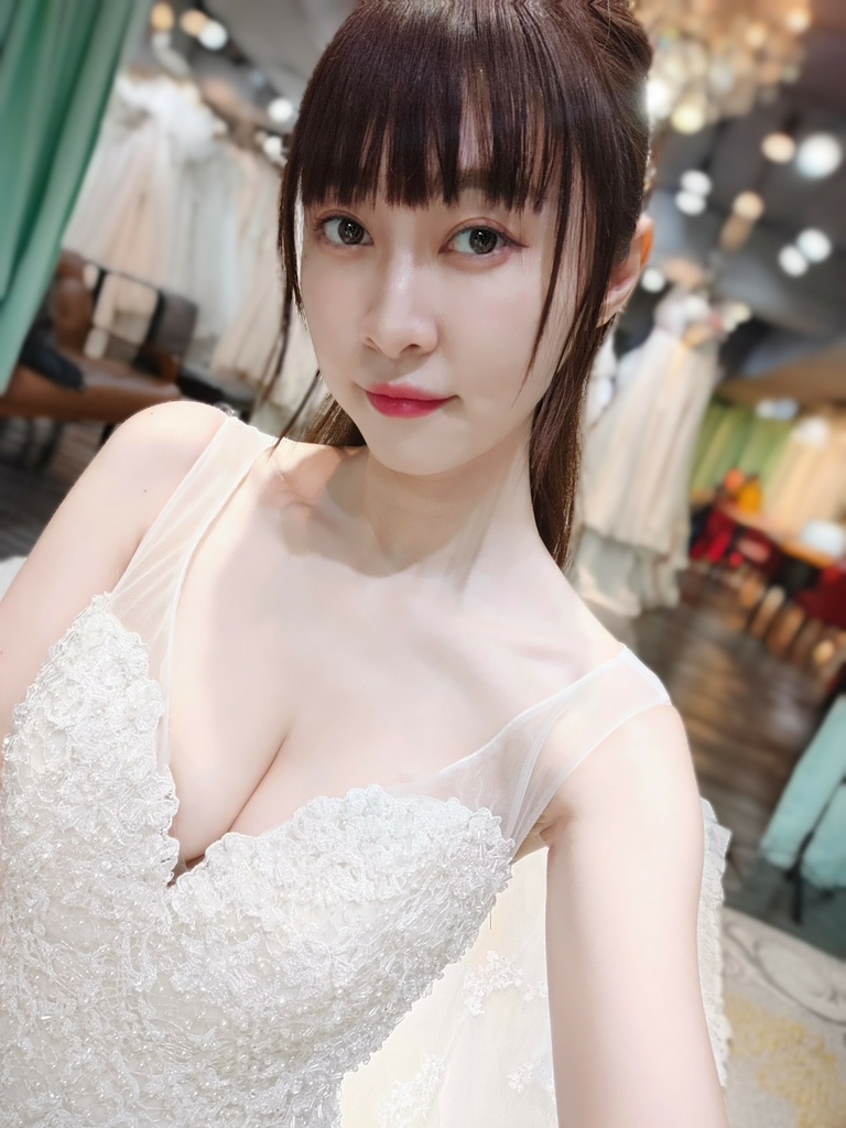 LINE_ALBUM_伊頓婚紗西門町店 婚紗試穿注意事項 婚紗如何選擇 台北婚紗拍攝推薦 2022婚紗款_25.jpg