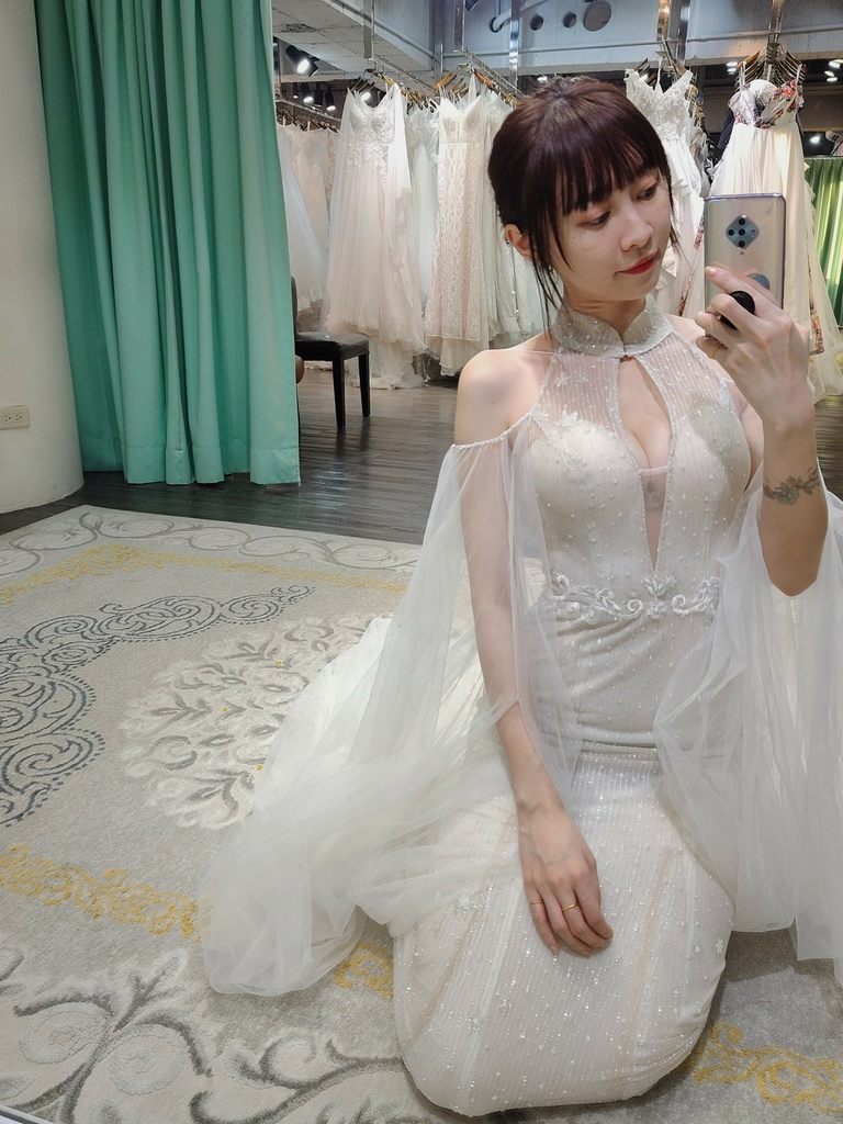 LINE_ALBUM_伊頓婚紗西門町店 婚紗試穿注意事項 婚紗如何選擇 台北婚紗拍攝推薦 2022婚紗款_27.jpg