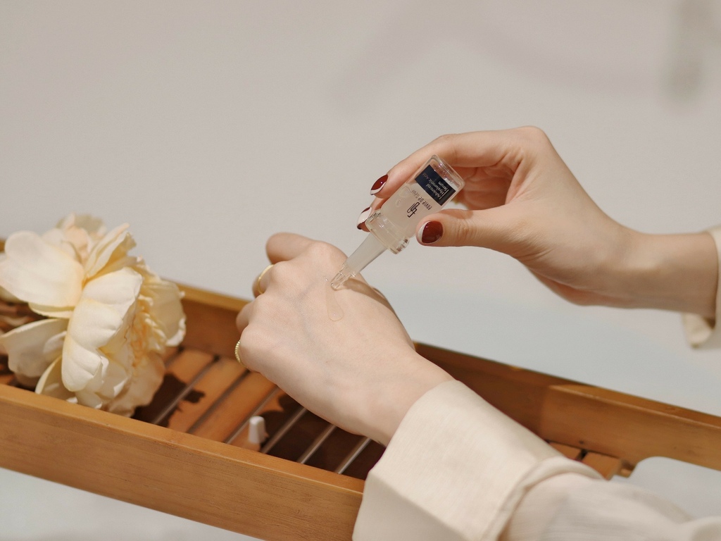 LINE_ALBUM_更新 茵蝶保養品好用嗎?精華液安瓶推薦 霈方 茵蝶 玻尿酸恆潤保濕面膜 玻尿酸_36.jpg LINE_ALBUM_更新 茵蝶保養品好用嗎?精華液安瓶推薦 霈方 茵蝶 玻尿酸恆潤保濕面膜 玻尿酸_36.jpg