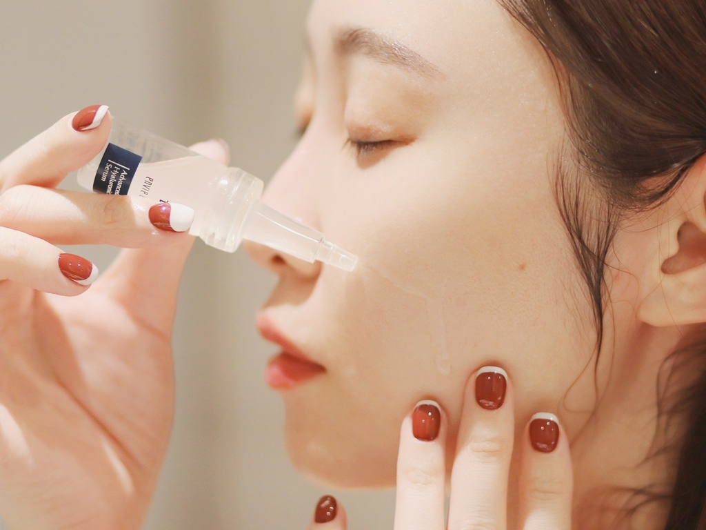 LINE_ALBUM_更新 茵蝶保養品好用嗎?精華液安瓶推薦 霈方 茵蝶 玻尿酸恆潤保濕面膜 玻尿酸_12.jpg