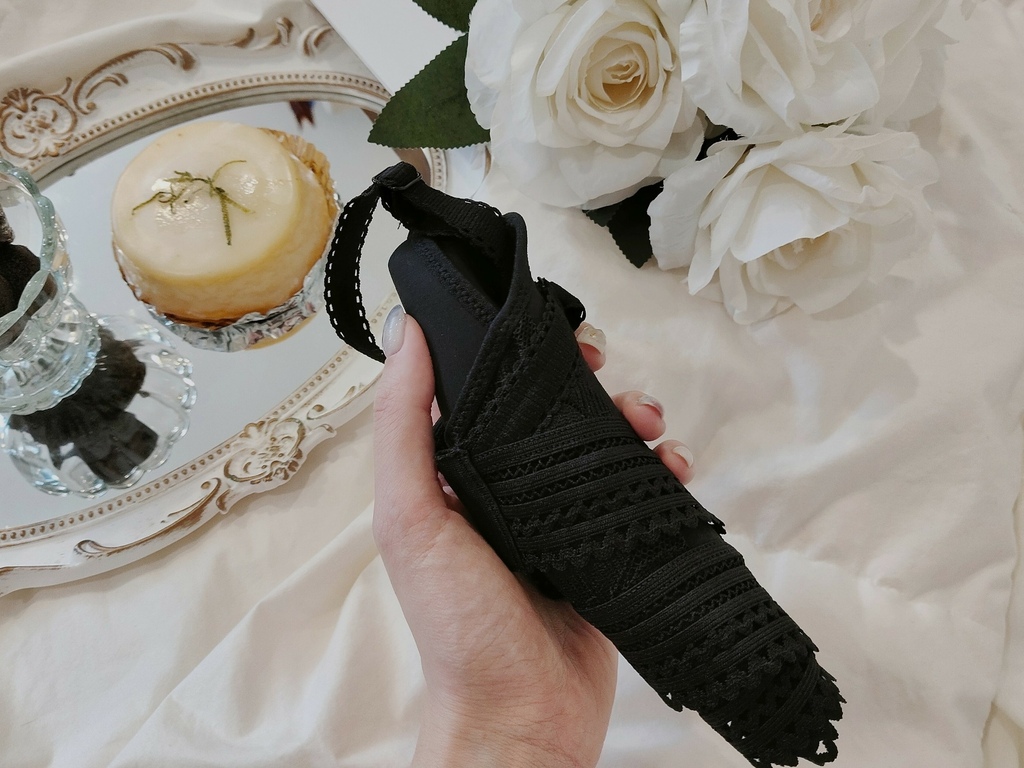 Passionata貝莎娜塔 簡單性感的法式風尚 法式內衣推薦品牌 源自法國知名的百年內衣集團 Chantelle仙黛爾 無鋼圈內衣 Marta 黑色無鋼圈款 +2