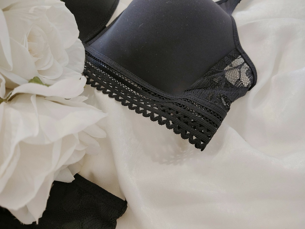 Passionata貝莎娜塔內衣舒適開箱簡單性感的法式慵 Passionata貝莎娜塔內衣舒適開箱簡單性感的法式慵