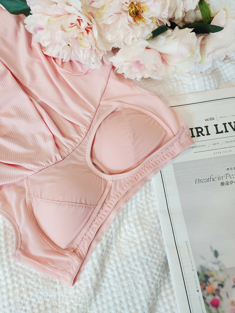 LINE_ALBUM_QMOMO 晚安推推 晚安內衣 運動內衣 睡衣推薦 QMOMO門市 下圍65內衣 性感內衣 純慾內_27.jpg LINE_ALBUM_QMOMO 晚安推推 晚安內衣 運動內衣 睡衣推薦 QMOMO門市 下圍65內衣 性感內衣 純慾內_27.jpg