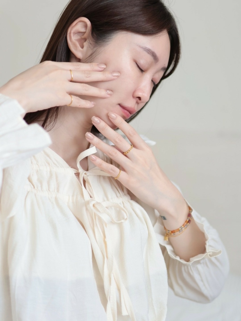 LINE_ALBUM_全莹生技 赋活青春礼盒 Asta-S赋活精华（油状精华）及缇比酵母肌肤调理露_230414_23.jpg