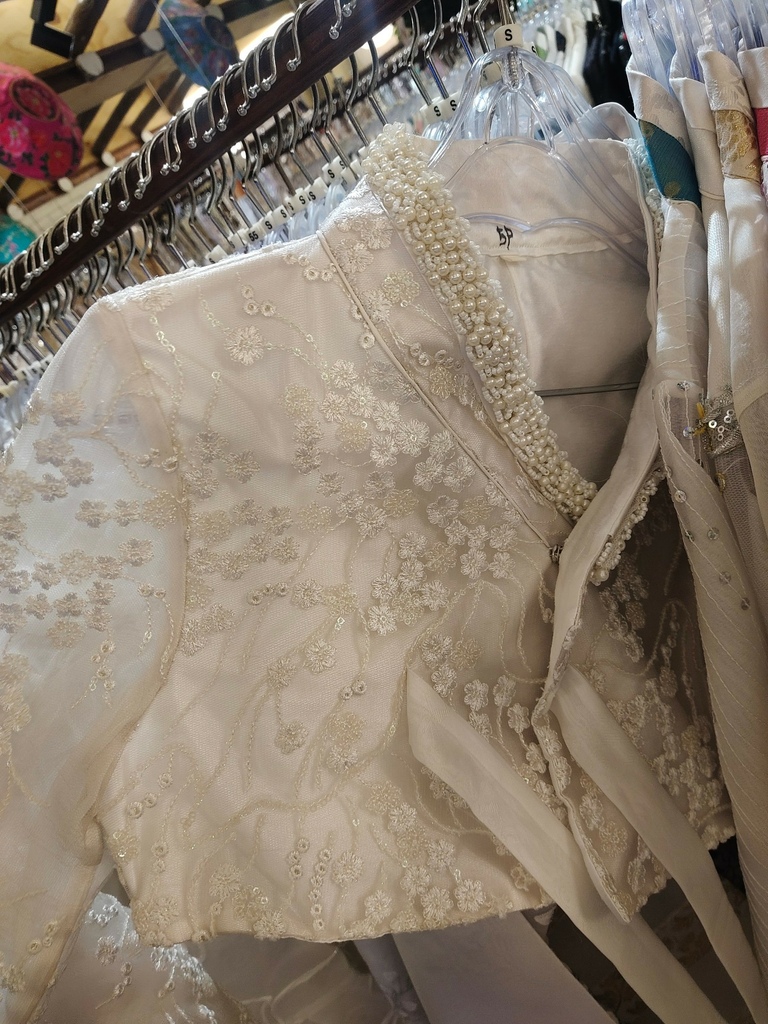 LINE_ALBUM_202301韓國_240213_1.jpg LINE_ALBUM_202301韓國_240213_1.jpg