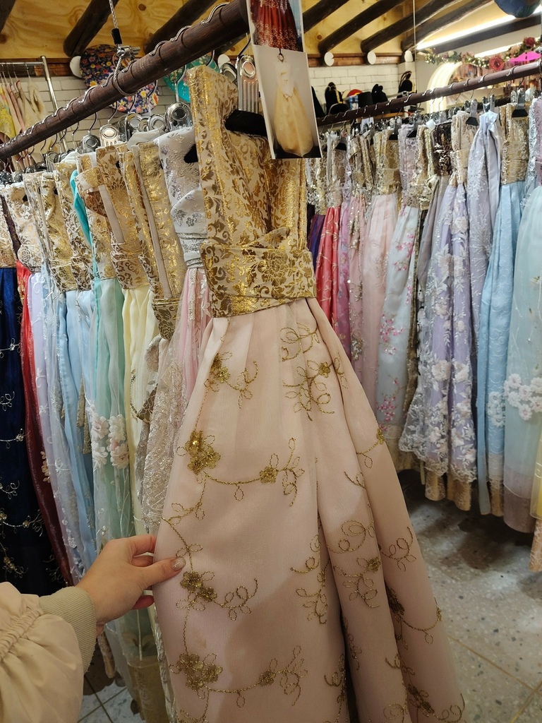 精緻評價韓服體驗首爾韓服出租景福宮韓服安國站韓服M_安國站23出口 韓服出租25000女_240213_20 精緻評價韓服體驗首爾韓服出租景福宮韓服安國站韓服M_安國站23出口 韓服出租25000女_240213_20