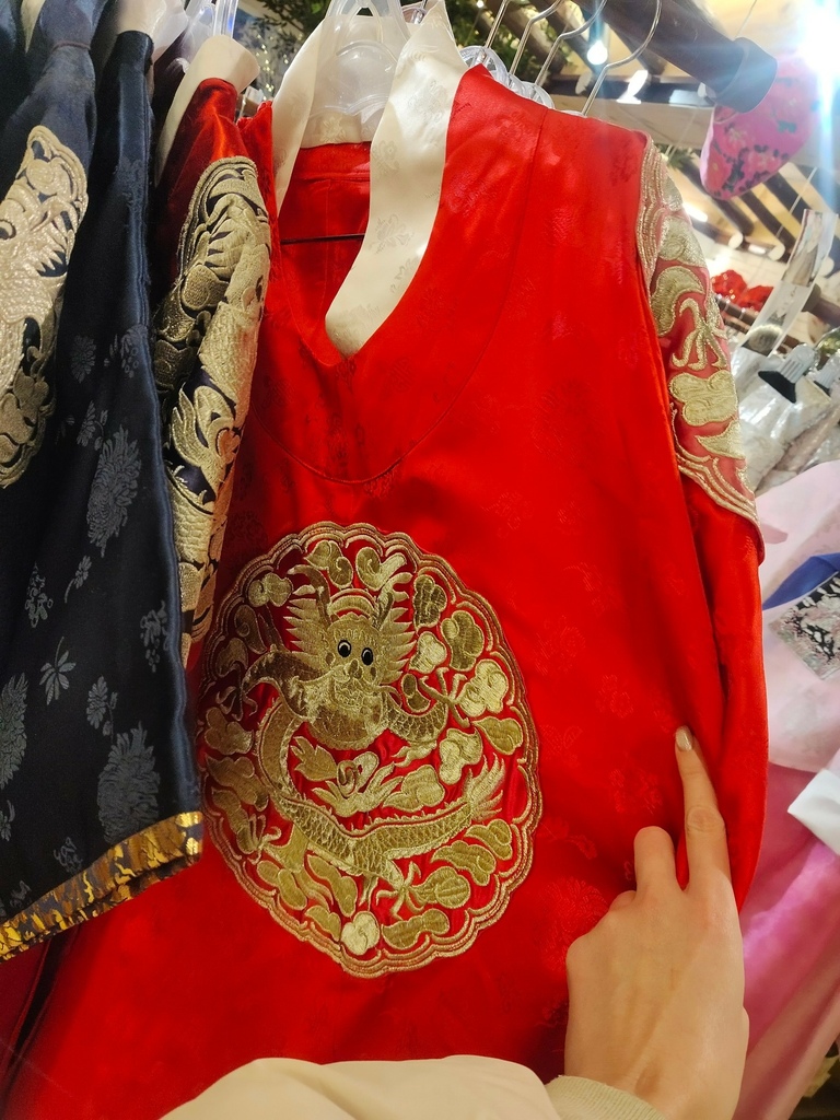 精緻評價韓服體驗首爾韓服出租景福宮韓服安國站韓服_安國站23出口 韓服出租25000女_240213_28 精緻評價韓服體驗首爾韓服出租景福宮韓服安國站韓服_安國站23出口 韓服出租25000女_240213_28