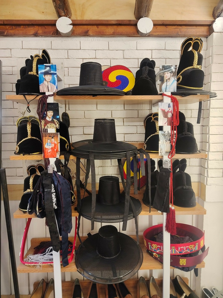 精緻評價韓服體驗首爾韓服出租景福宮韓服安國站韓服_安國站23出口 韓服出租25000女_240213_26 精緻評價韓服體驗首爾韓服出租景福宮韓服安國站韓服_安國站23出口 韓服出租25000女_240213_26