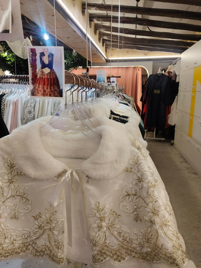 精緻評價韓服體驗首爾韓服出租景福宮韓服安國站韓服安國站23出口 韓服出租25000女_240213_35 精緻評價韓服體驗首爾韓服出租景福宮韓服安國站韓服安國站23出口 韓服出租25000女_240213_35