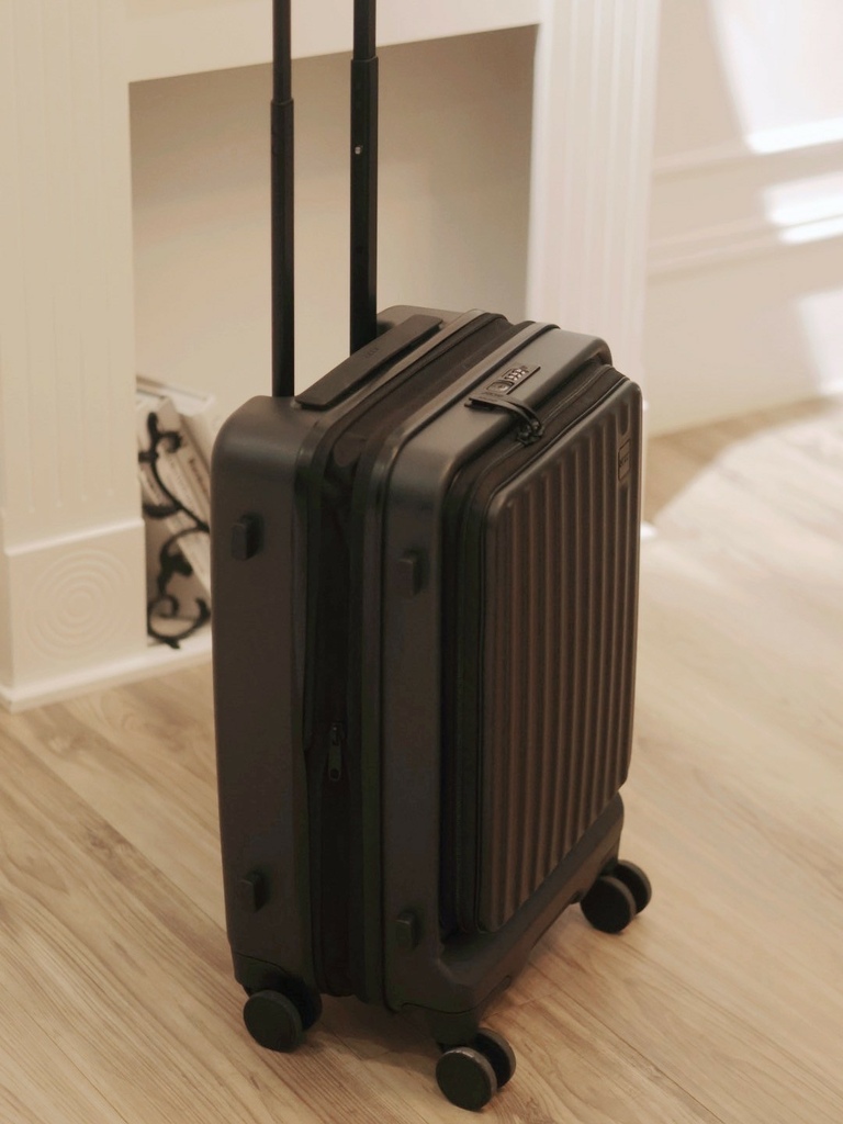 LINE_ALBUM_Acer倚天酷碁新品行李箱 登機箱推薦 可前開行李箱 20吋行李箱 廉航行李箱_240306_12.jpg