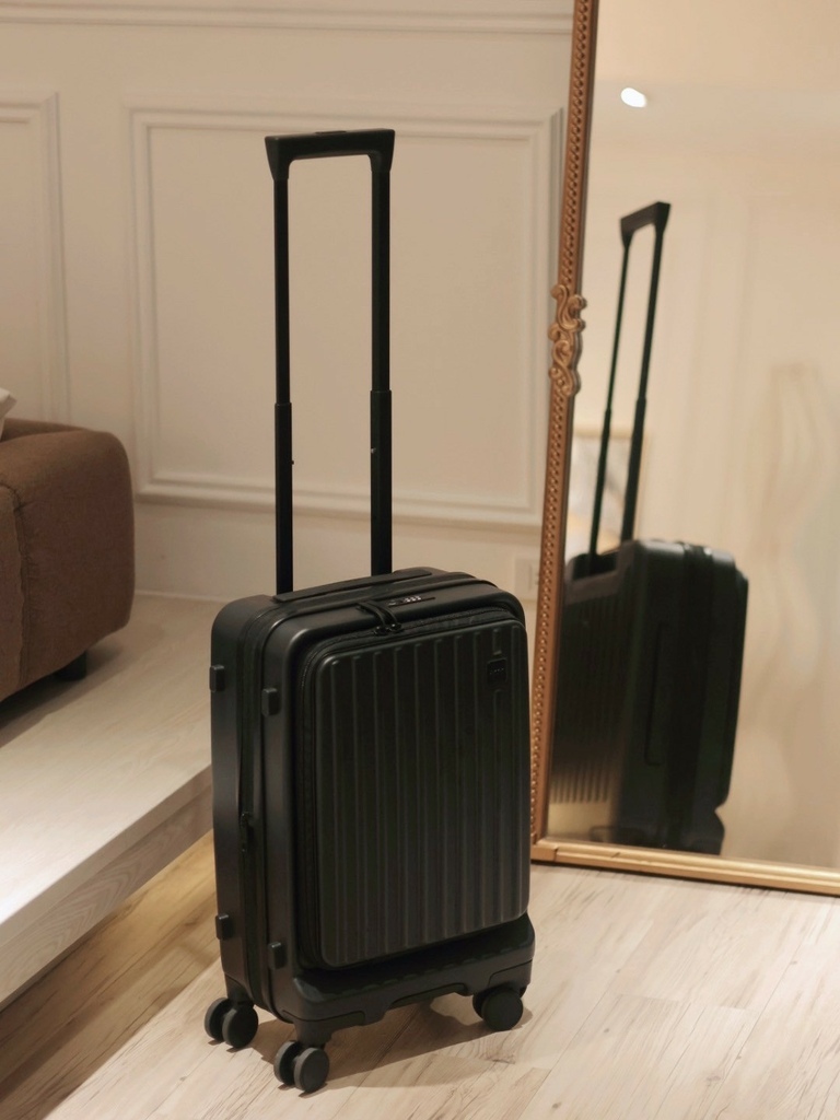 LINE_ALBUM_Acer倚天酷碁新品行李箱 登機箱推薦 可前開行李箱 20吋行李箱 廉航行李箱_240306_19.jpg