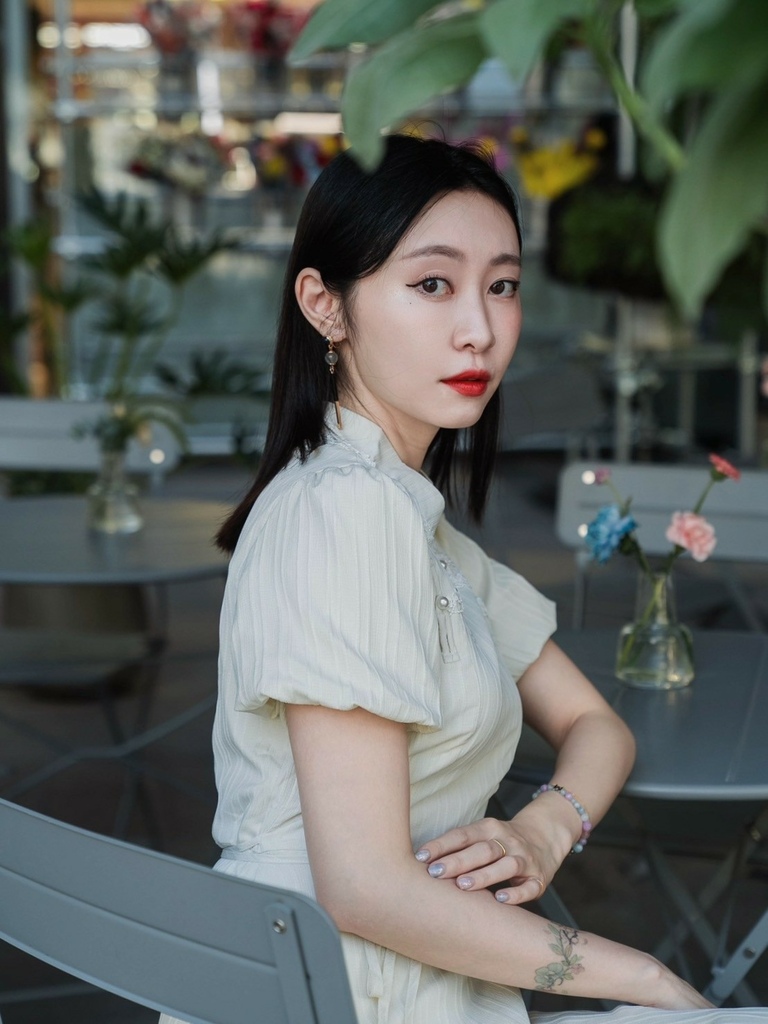 SPANCONNY飾品控 水晶 水晶飾品 水晶手環 水晶燈 水晶氣氛燈 CONNY客製手鍊 水晶客製化手環  (1).jpg
