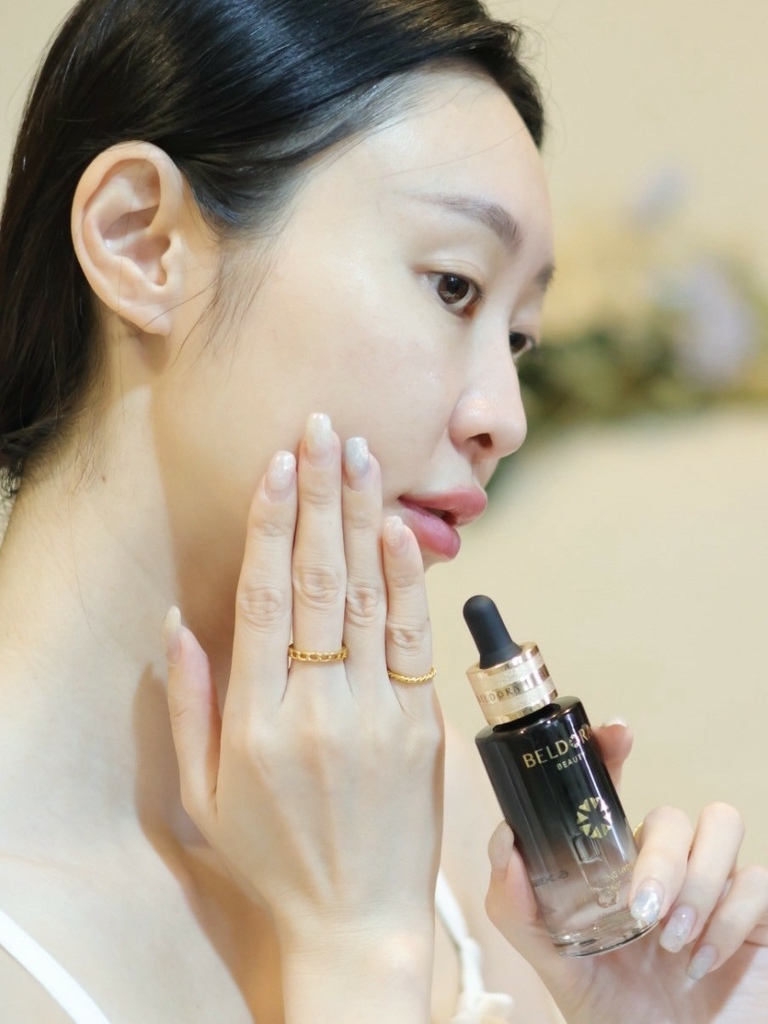 beldora蓓朵娜發光乳霜粉鑽瓶婚紗面膜衛星美白精華EX極光CC霜六重奏玻尿酸精華 (30).jpg