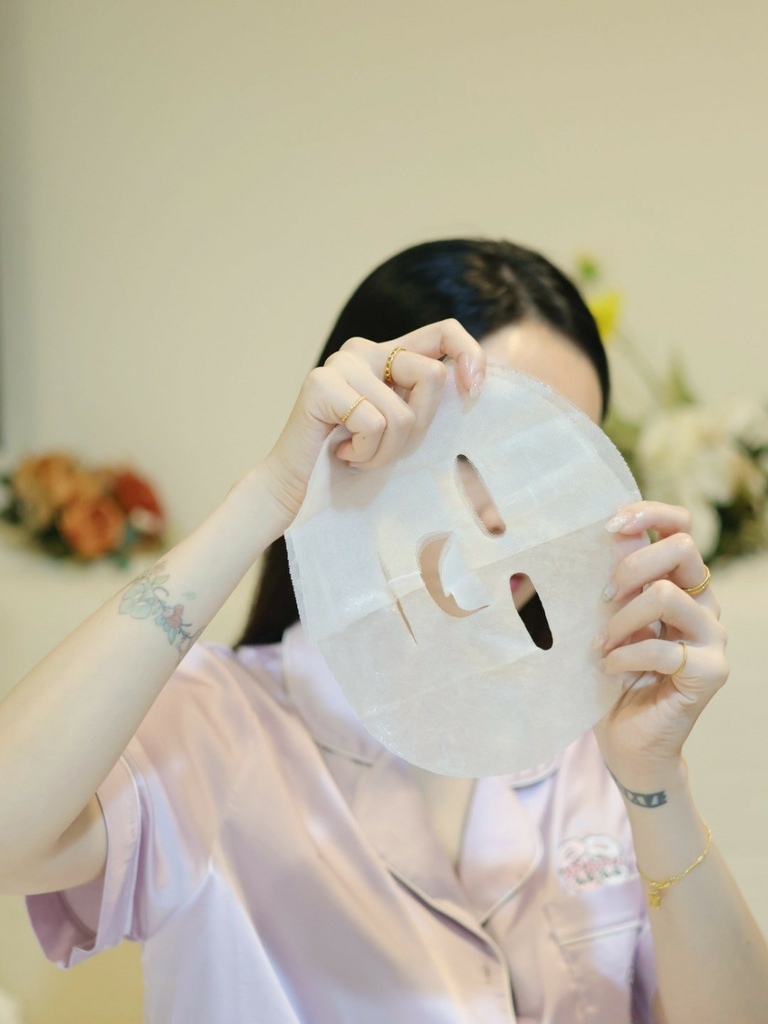 beldora蓓朵娜發光乳霜粉鑽瓶婚紗面膜衛星美白精華EX極光CC霜六重奏玻尿酸精華 (36).jpg