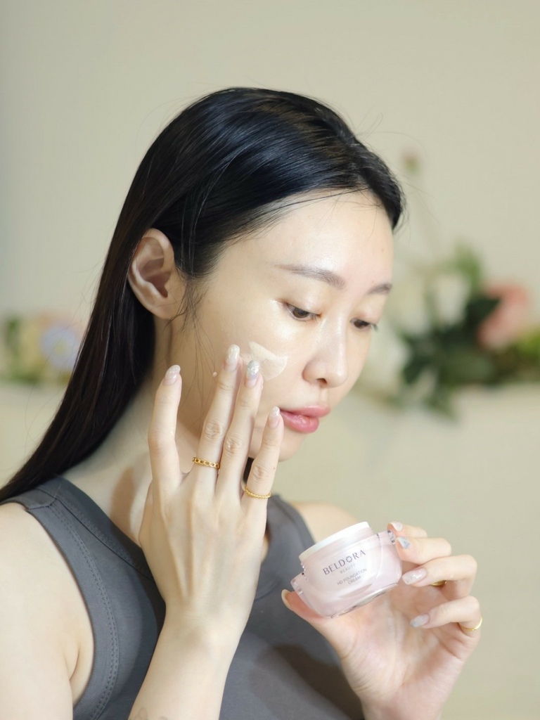 beldora蓓朵娜發光乳霜粉鑽瓶婚紗面膜衛星美白精華EX極光CC霜六重奏玻尿酸精華 (42).jpg