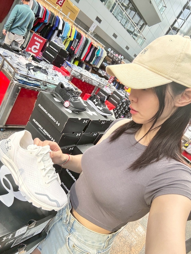 ｜限時特賣會｜UNDER ARMOUR南港出清特賣3折起搶先