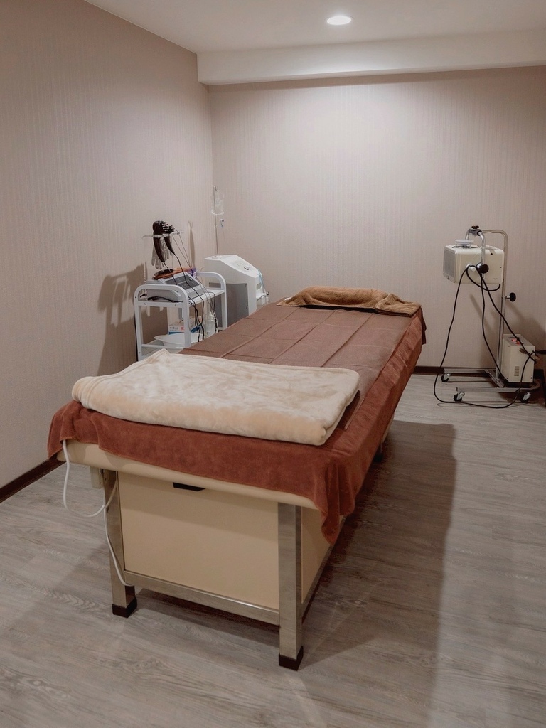 日本建发品牌 丝若云评价 台北头皮检测 活化调理头皮课程 强健发根 250614_42 (44).jpg