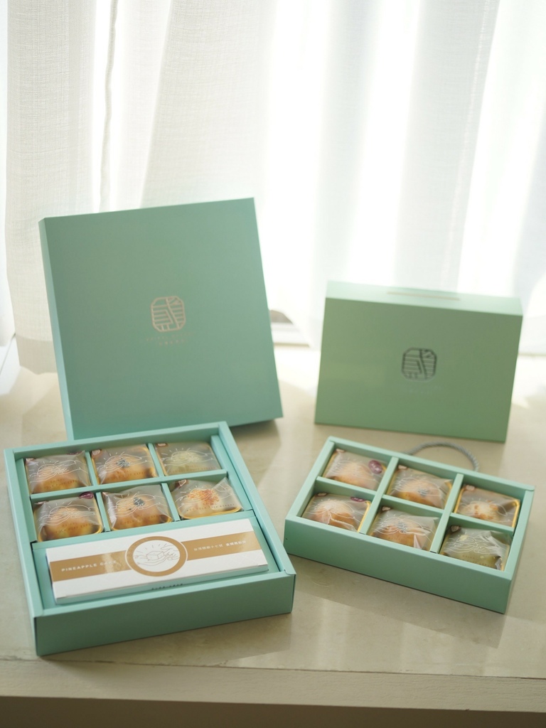 貝加貳烘焙蛋黃酥鳳梨酥台南伴手禮推薦! (6).jpg