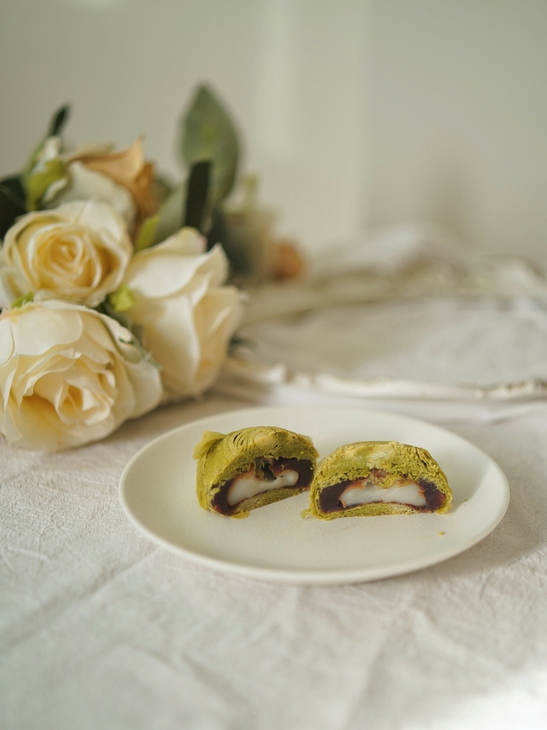 貝加貳烘焙蛋黃酥鳳梨酥台南伴手禮推薦! (9).jpg