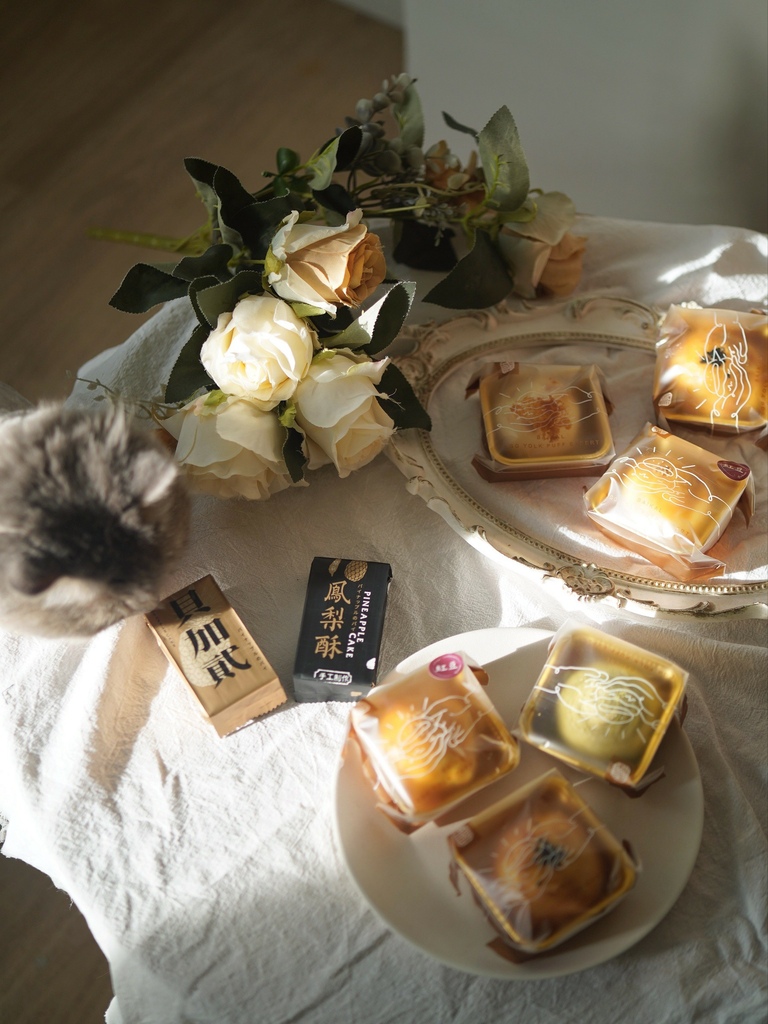 貝加貳烘焙蛋黃酥鳳梨酥台南伴手禮推薦! (19).jpg