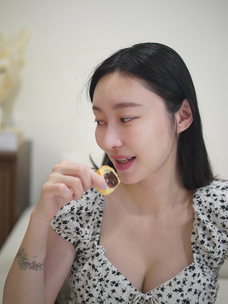 貝加貳烘焙蛋黃酥鳳梨酥台南伴手禮推薦! (30).jpg