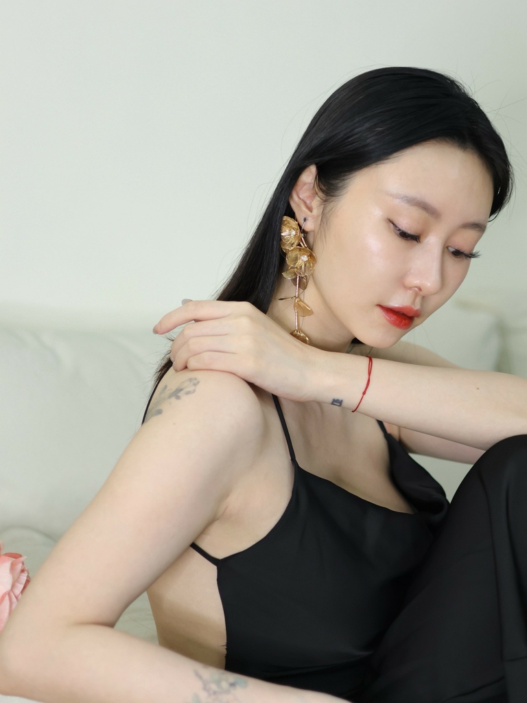 熹蝶LUMIFLY免膠睫毛 推薦 美狐玩家實戴照 仙子降臨 雛菊信差 糖霜下睫 免膠睫毛_251112_1 (6).jpg