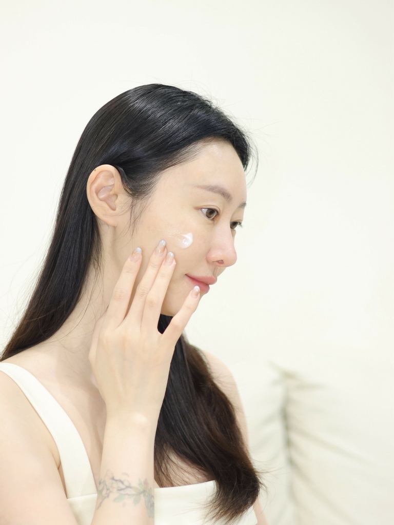 Almiya 時光無痕精華液 時光無痕面霜_251128_7